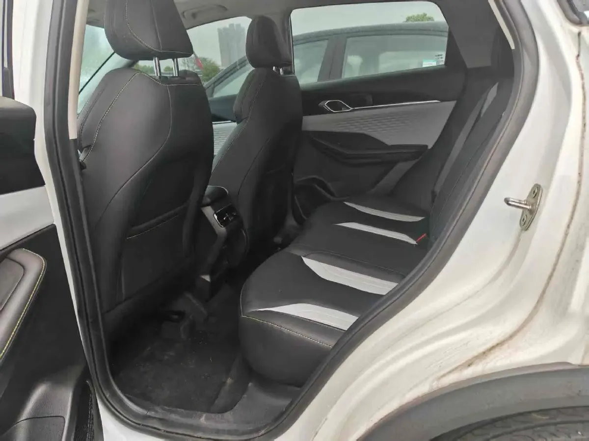 2022 Geely Coolray 1.5T 181HP L4 7DCT,autocango,china used car exporter,china ev exporter,chinese used car exporter,chinese used ev exporter