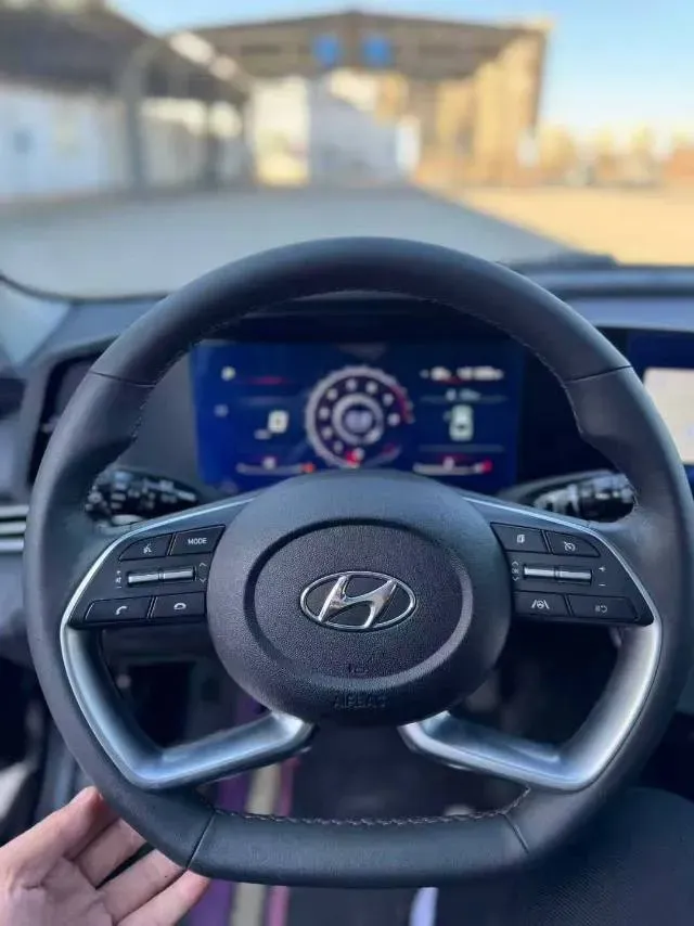 2022 Hyundai Elantra 1.5L 115HP L4 CVT,autocango,china used car exporter,china ev exporter,chinese used car exporter,chinese used ev exporter