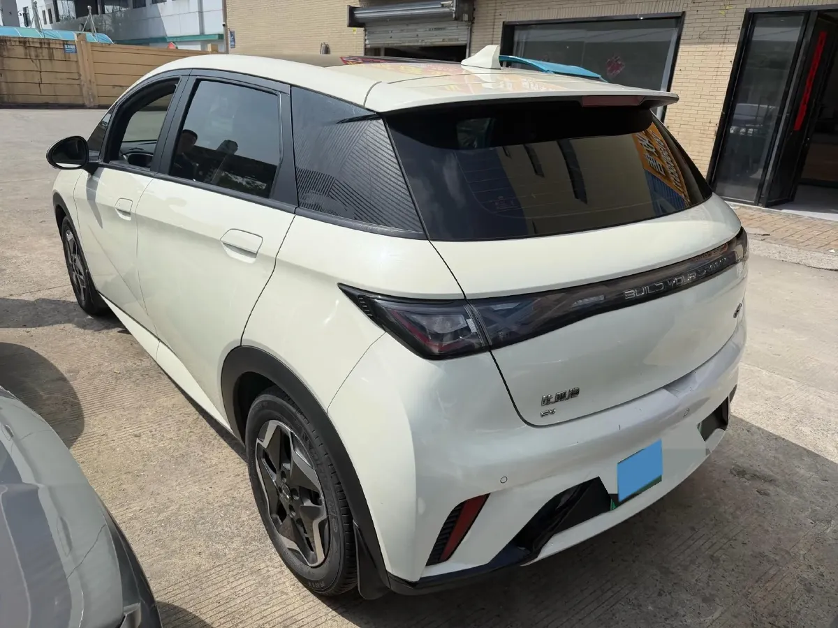 2021 Ford Escort 1.5L 122HP L3 6AT,autocango,china used car exporter,china ev exporter,chinese used car exporter,chinese used ev exporter