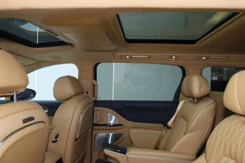 2025 Voyah Dream 1.5T 150HP L4 PHEV 41.7KWH,autocango,china used car exporter,china ev exporter,chinese used car exporter,chinese used ev exporter