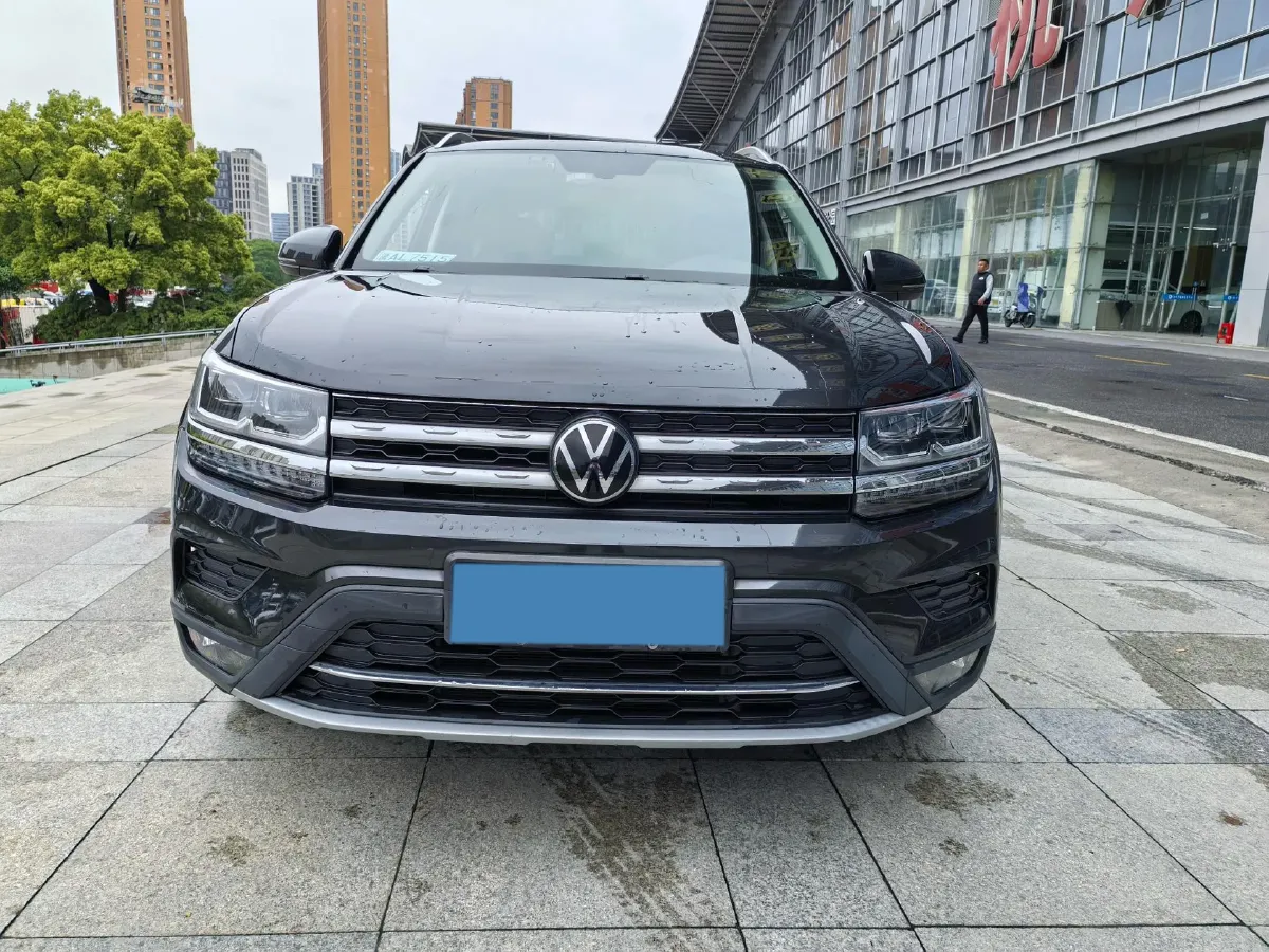 2021 Volkswagen Tharu 2.0T 186HP L4 7DCT,autocango,china used car exporter,china ev exporter,chinese used car exporter,chinese used ev exporter