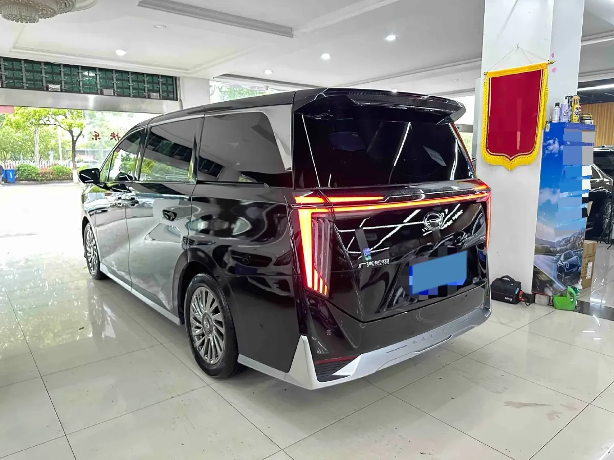 2024 GAC Trumpchi M8 2.0T 252HP L4 8AT,autocango,china used car exporter,china ev exporter,chinese used car exporter,chinese used ev exporter