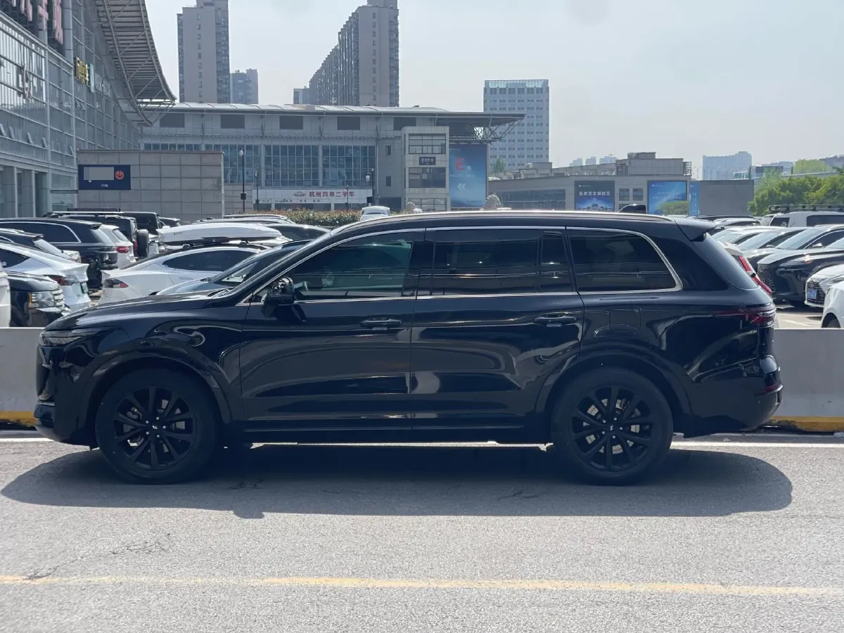 2021 Li ONE Range Extended 131HP REEV 40.5KWH,autocango,china used car exporter,china ev exporter,chinese used car exporter,chinese used ev exporter