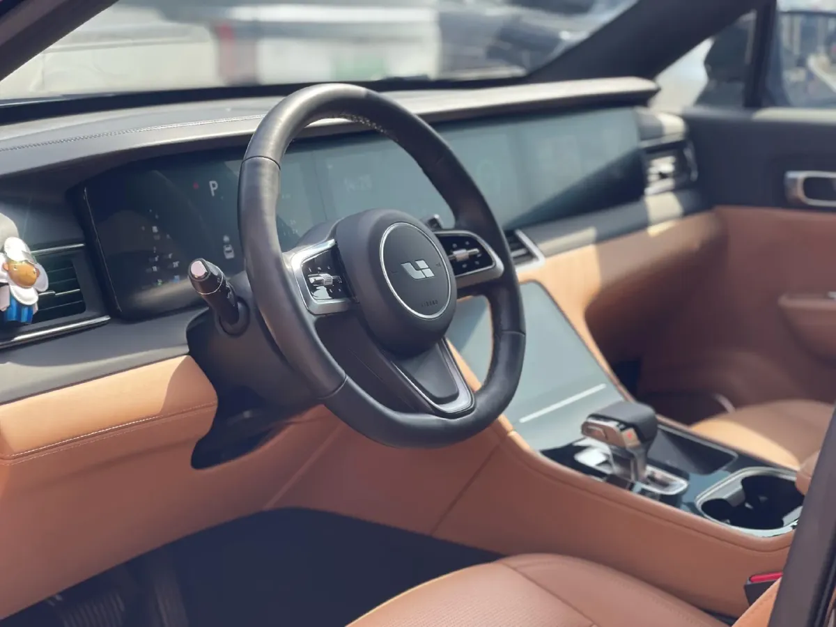 2021 Li ONE Range Extended 131HP REEV 40.5KWH,autocango,china used car exporter,china ev exporter,chinese used car exporter,chinese used ev exporter