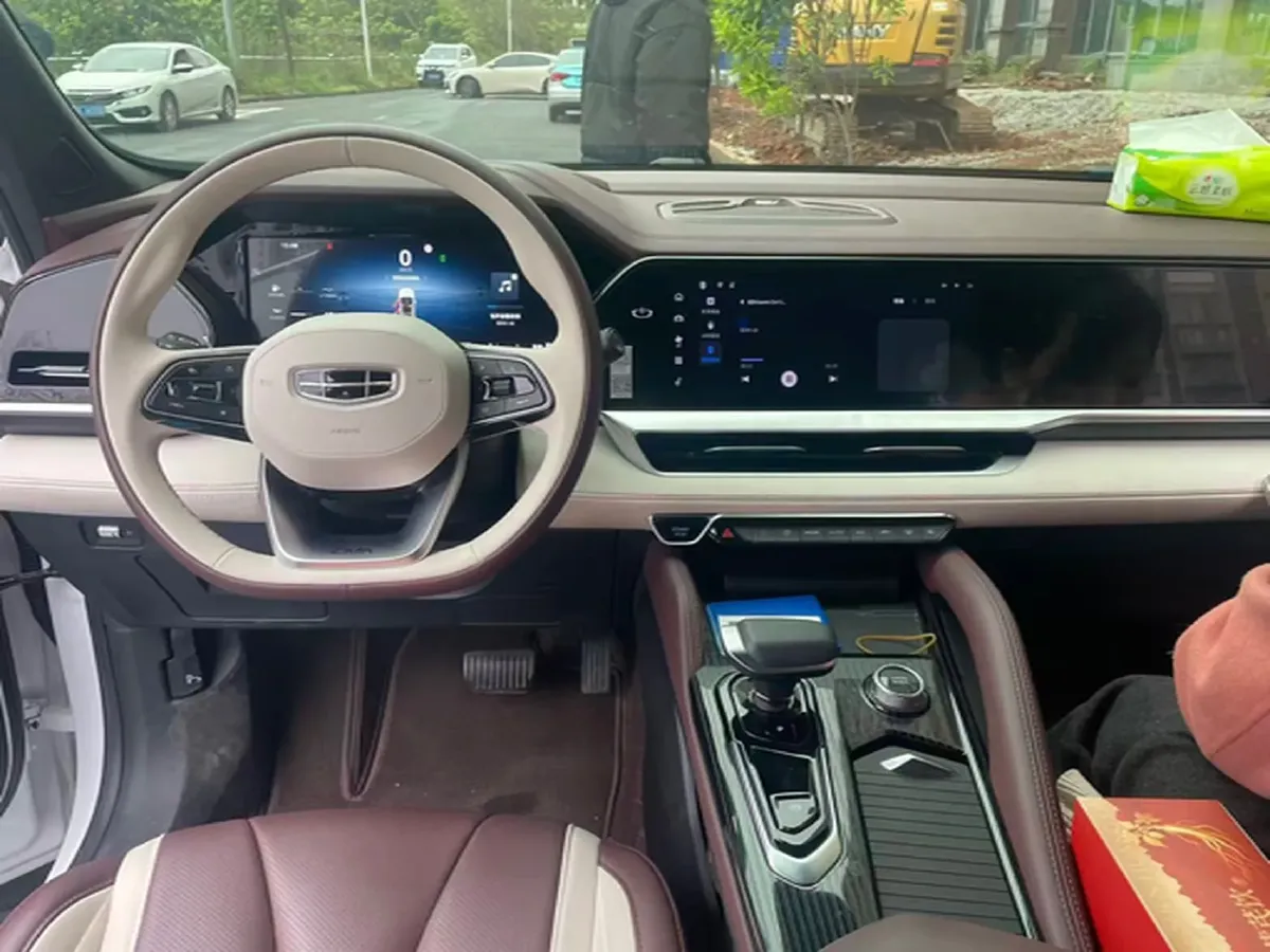 2024 Geely Monjaro 2.0T 238HP L4 8AT,autocango,china used car exporter,china ev exporter,chinese used car exporter,chinese used ev exporter