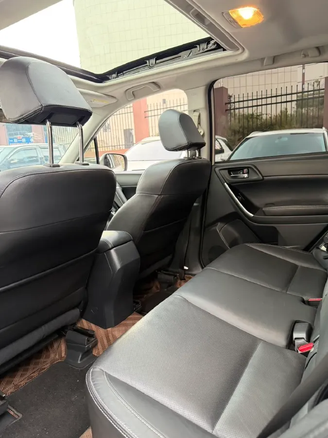 2018 Toyota Camry 2.5L 178HP L4 E-CVT Hybrid,autocango,china used car exporter,china ev exporter,chinese used car exporter,chinese used ev exporter