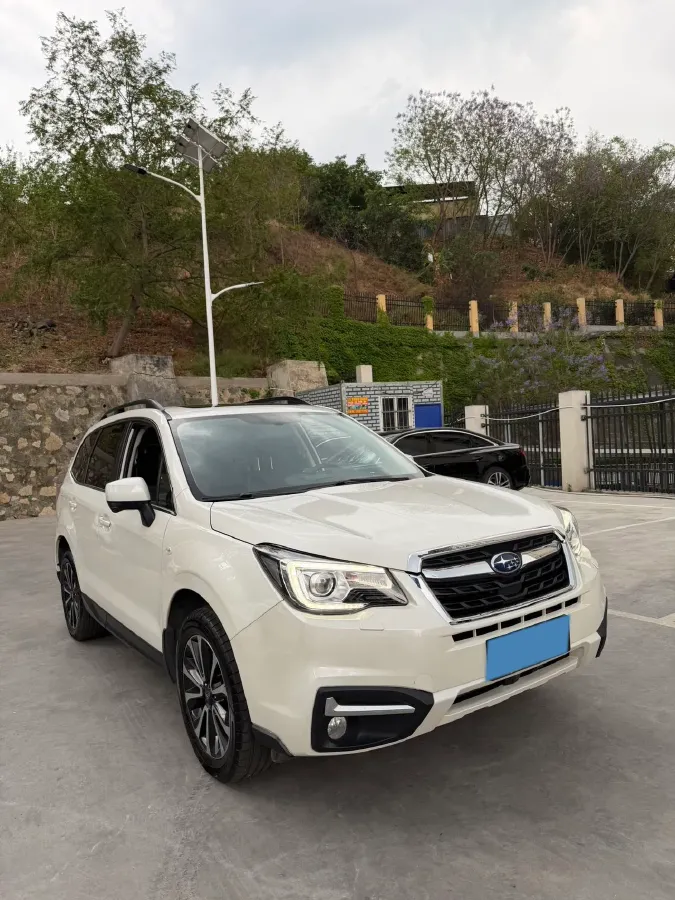 2018 Toyota Camry 2.5L 178HP L4 E-CVT Hybrid,autocango,china used car exporter,china ev exporter,chinese used car exporter,chinese used ev exporter