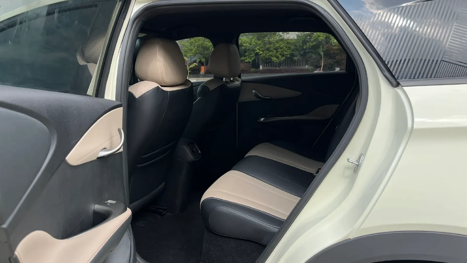 2025 BYD Dolphin BEV 45.12KWH,autocango,china used car exporter,china ev exporter,chinese used car exporter,chinese used ev exporter