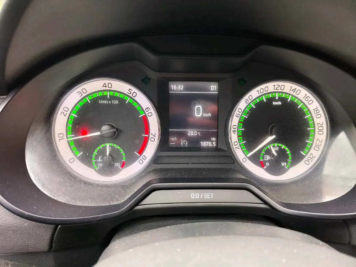 2019 Skoda Octavia 1.5L 116HP L4 6AT,autocango,china used car exporter,china ev exporter,chinese used car exporter,chinese used ev exporter