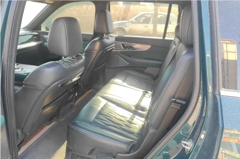 2022 GAC Trumpchi GS8 2.0T 190HP L4 E-CVT Hybrid,autocango,china used car exporter,china ev exporter,chinese used car exporter,chinese used ev exporter