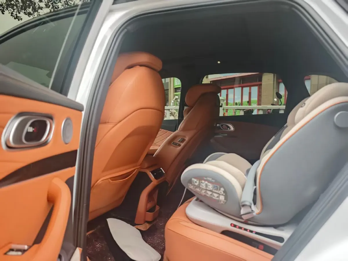 2024 Neta L 1.5L 91HP L4 REEV 40KWH,autocango,china used car exporter,china ev exporter,chinese used car exporter,chinese used ev exporter