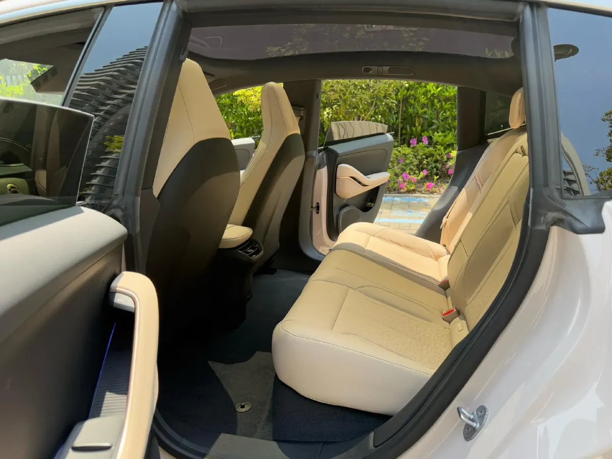 2022 JunTian HeiWuShi Youth 2.0T 203HP L4 6AT,autocango,china used car exporter,china ev exporter,chinese used car exporter,chinese used ev exporter