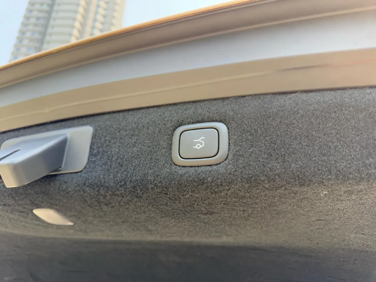 2022 JunTian HeiWuShi Youth 2.0T 203HP L4 6AT,autocango,china used car exporter,china ev exporter,chinese used car exporter,chinese used ev exporter