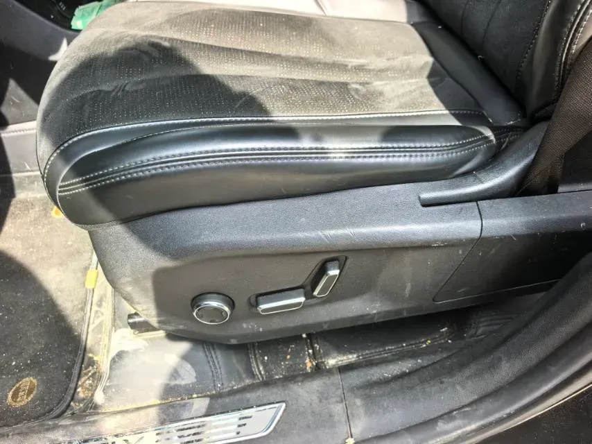 2024 Geely Monjaro 2.0T 238HP L4 8AT,autocango,china used car exporter,china ev exporter,chinese used car exporter,chinese used ev exporter