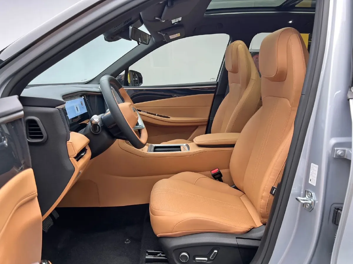 2025 Geely Galaxy L7 1.5L 112HP L4 1DHT PHEV 18.4KWH,autocango,china used car exporter,china ev exporter,chinese used car exporter,chinese used ev exporter