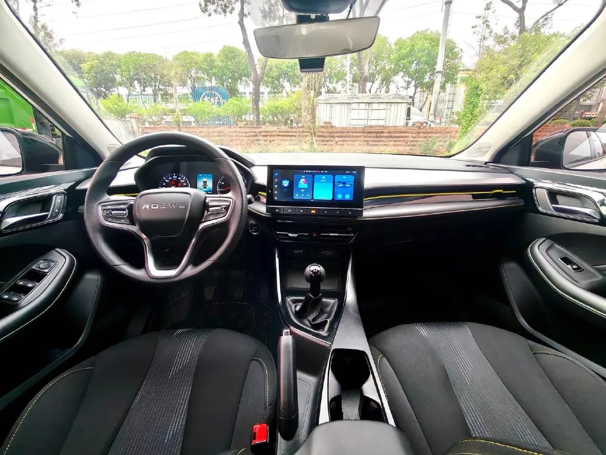 2021 Roewe i5 1.5L 120HP L4 CVT,autocango,china used car exporter,china ev exporter,chinese used car exporter,chinese used ev exporter