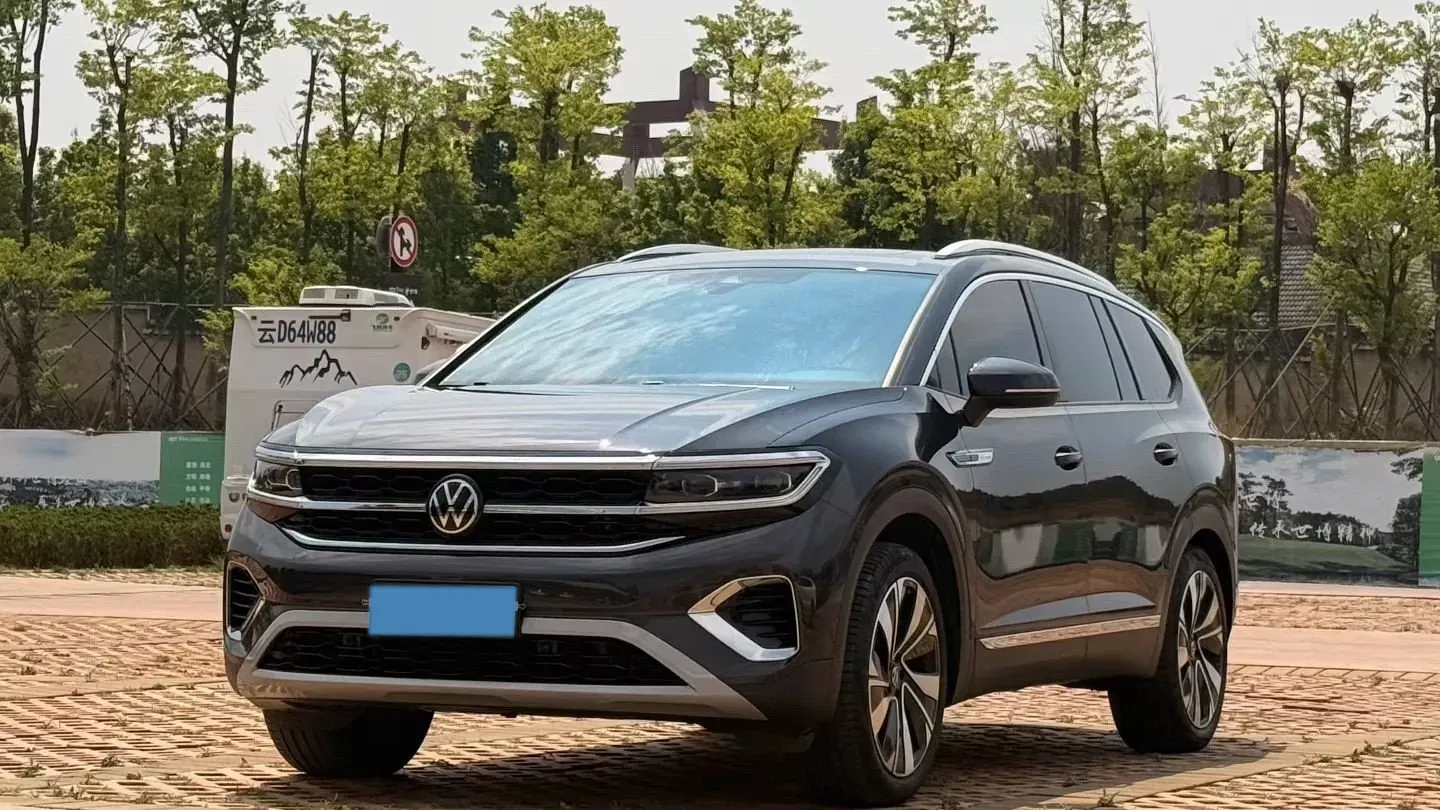 2022 Volkswagen Talagon 2.0T 220HP L4 7DCT,autocango,china used car exporter,china ev exporter,chinese used car exporter,chinese used ev exporter
