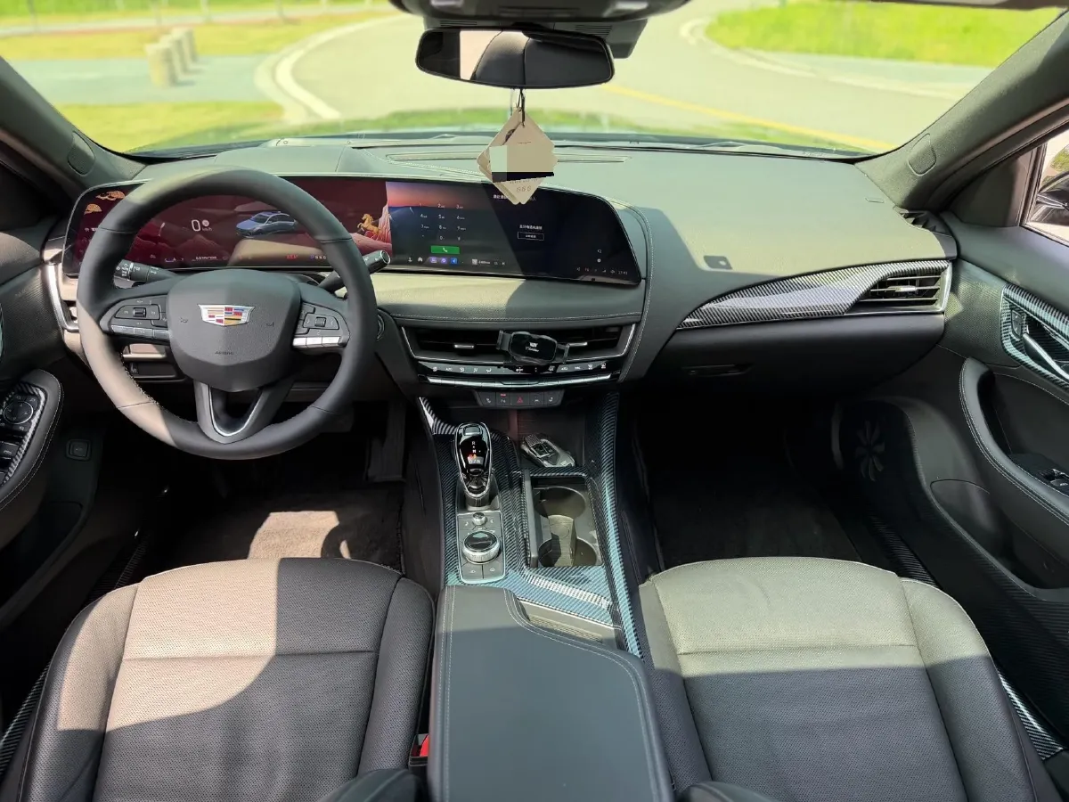 2024 Cadillac CT5 2.0T 237HP L4 10AT,autocango,china used car exporter,china ev exporter,chinese used car exporter,chinese used ev exporter