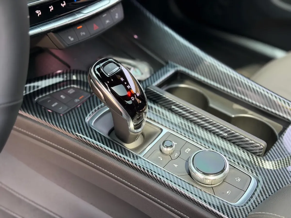 2024 Cadillac CT5 2.0T 237HP L4 10AT,autocango,china used car exporter,china ev exporter,chinese used car exporter,chinese used ev exporter