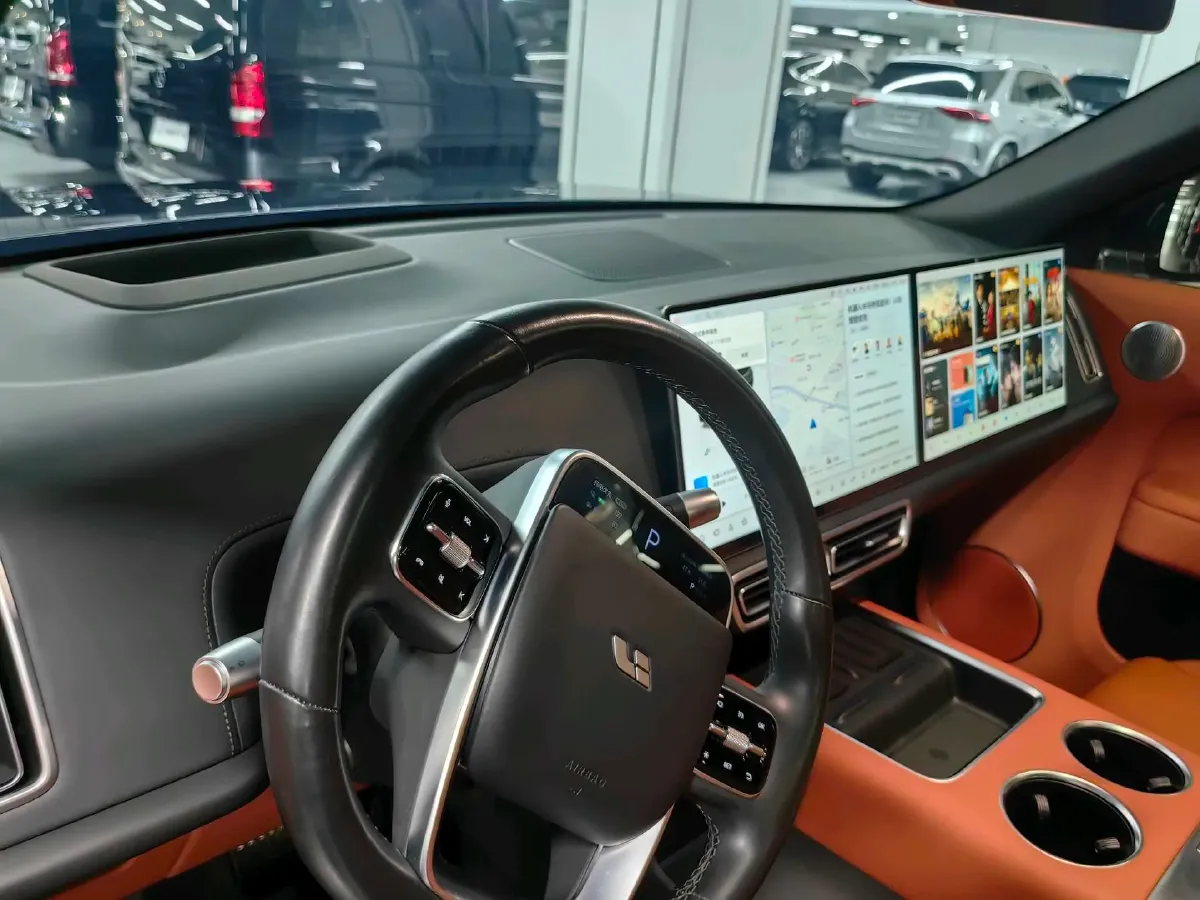 2024 Land Rover Range Rover Evoque 1.5T 200HP L3 8AT PHEV 15.5KWH,autocango,china used car exporter,china ev exporter,chinese used car exporter,chinese used ev exporter