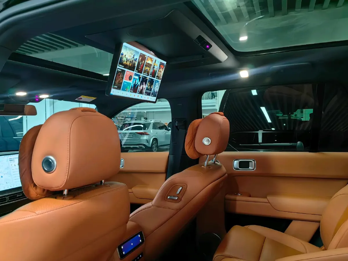 2024 Land Rover Range Rover Evoque 1.5T 200HP L3 8AT PHEV 15.5KWH,autocango,china used car exporter,china ev exporter,chinese used car exporter,chinese used ev exporter