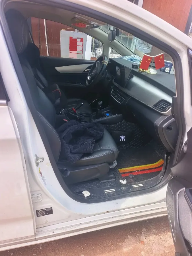 2021 BYD Song MAX 1.5T 160HP L4 6MT,autocango,china used car exporter,china ev exporter,chinese used car exporter,chinese used ev exporter