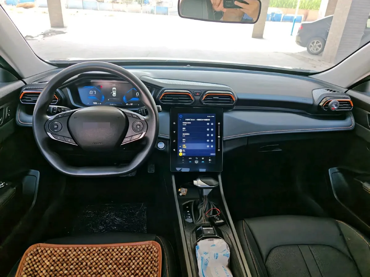 2024 DongFeng Aeolus YiXuan 1.5L 125HP L4 6DCT,autocango,china used car exporter,china ev exporter,chinese used car exporter,chinese used ev exporter