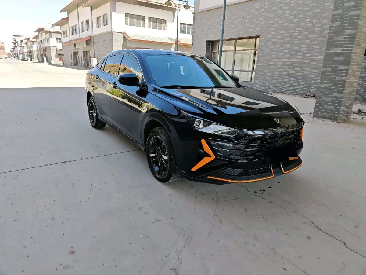 2024 DongFeng Aeolus YiXuan 1.5L 125HP L4 6DCT,autocango,china used car exporter,china ev exporter,chinese used car exporter,chinese used ev exporter