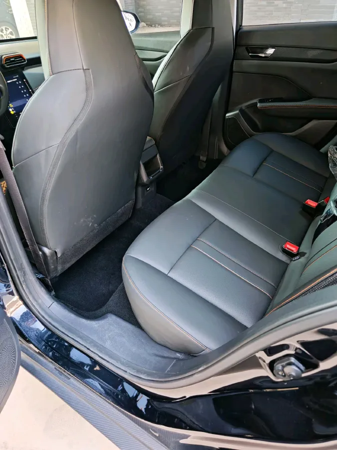 2024 DongFeng Aeolus YiXuan 1.5L 125HP L4 6DCT,autocango,china used car exporter,china ev exporter,chinese used car exporter,chinese used ev exporter