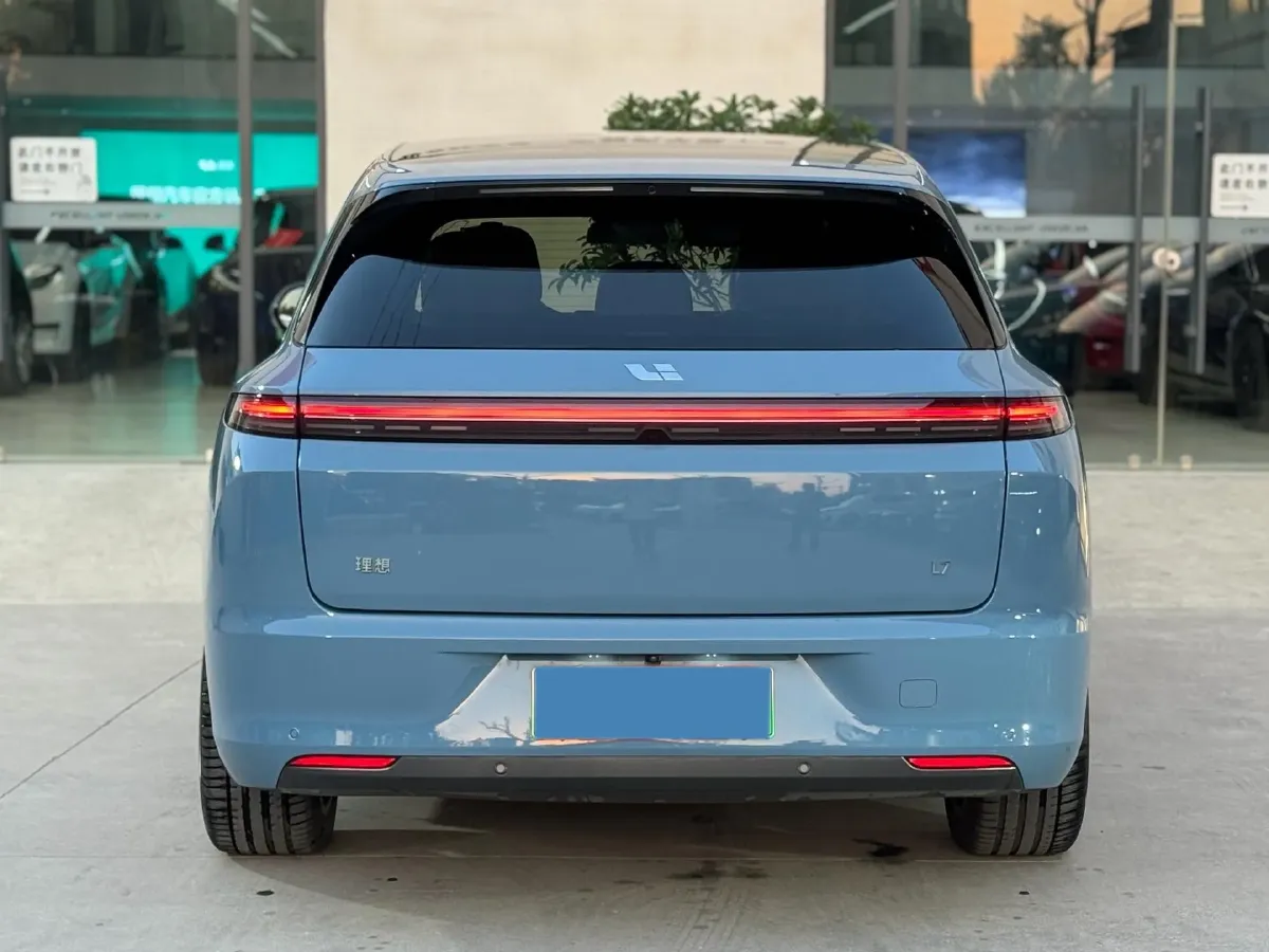 2023 Li L7 Range Extended 154HP REEV 40.9KWH,autocango,china used car exporter,china ev exporter,chinese used car exporter,chinese used ev exporter