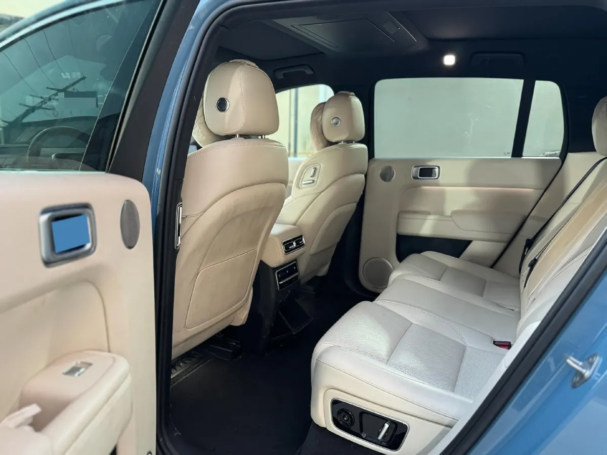 2023 Li L7 Range Extended 154HP REEV 40.9KWH,autocango,china used car exporter,china ev exporter,chinese used car exporter,chinese used ev exporter