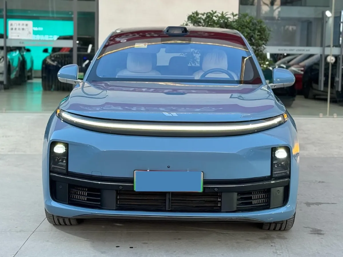 2023 Li L7 Range Extended 154HP REEV 40.9KWH,autocango,china used car exporter,china ev exporter,chinese used car exporter,chinese used ev exporter
