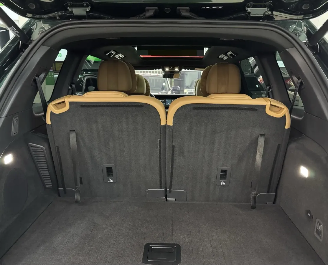 2021 Li ONE Range Extended 131HP REEV 40.5KWH,autocango,china used car exporter,china ev exporter,chinese used car exporter,chinese used ev exporter