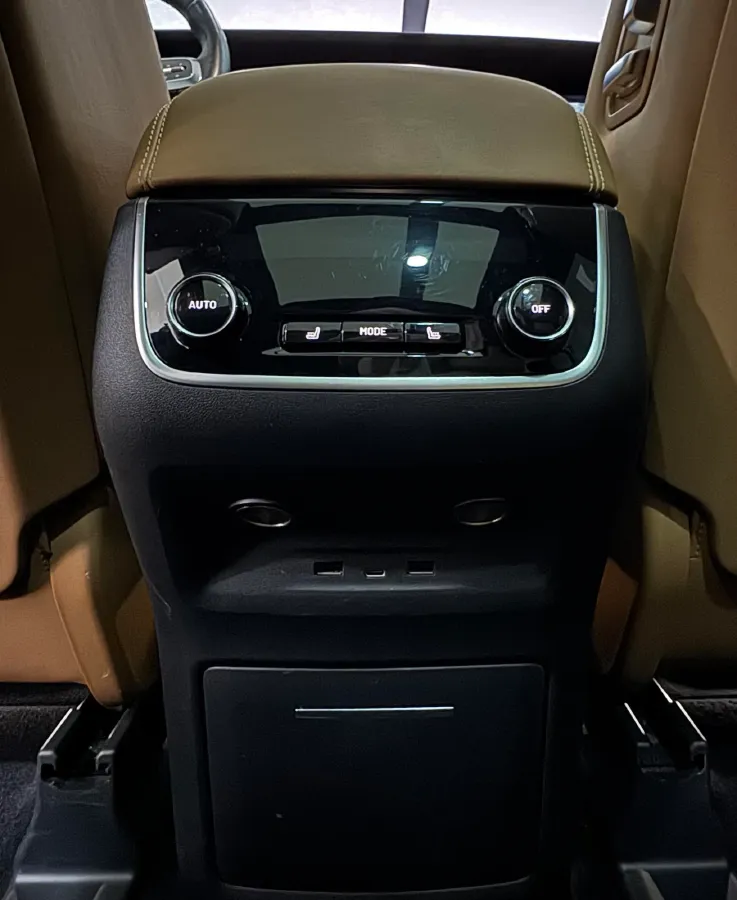 2021 Li ONE Range Extended 131HP REEV 40.5KWH,autocango,china used car exporter,china ev exporter,chinese used car exporter,chinese used ev exporter