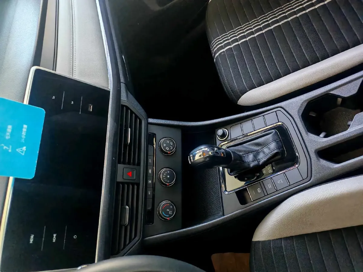 2024 Volkswagen Bora 1.2T 116HP L4 7DCT,autocango,china used car exporter,china ev exporter,chinese used car exporter,chinese used ev exporter