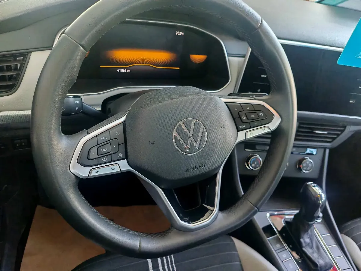 2024 Volkswagen Bora 1.2T 116HP L4 7DCT,autocango,china used car exporter,china ev exporter,chinese used car exporter,chinese used ev exporter