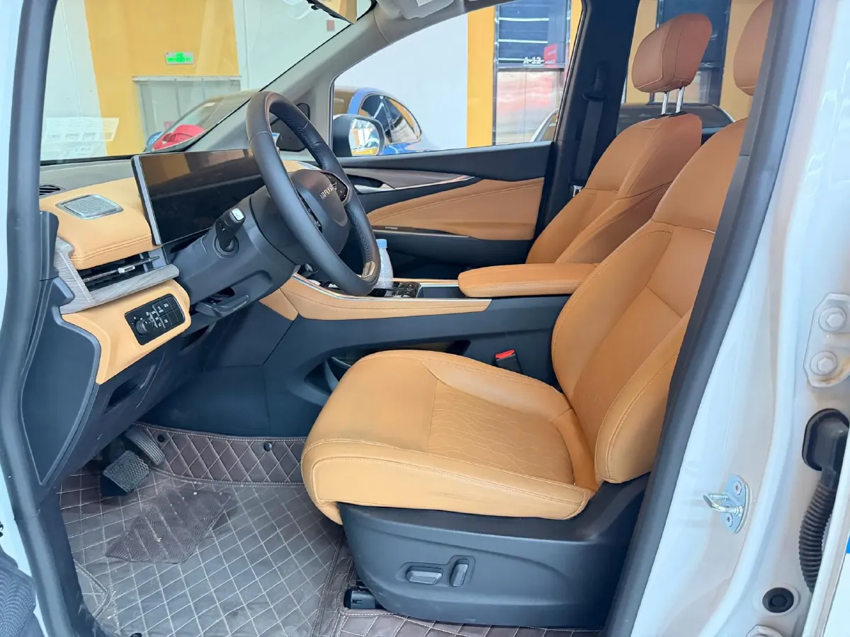 2025 MAXUS G50 PHEV 1.5L 98HP L4 1DHT PHEV 18.65KWH,autocango,china used car exporter,china ev exporter,chinese used car exporter,chinese used ev exporter