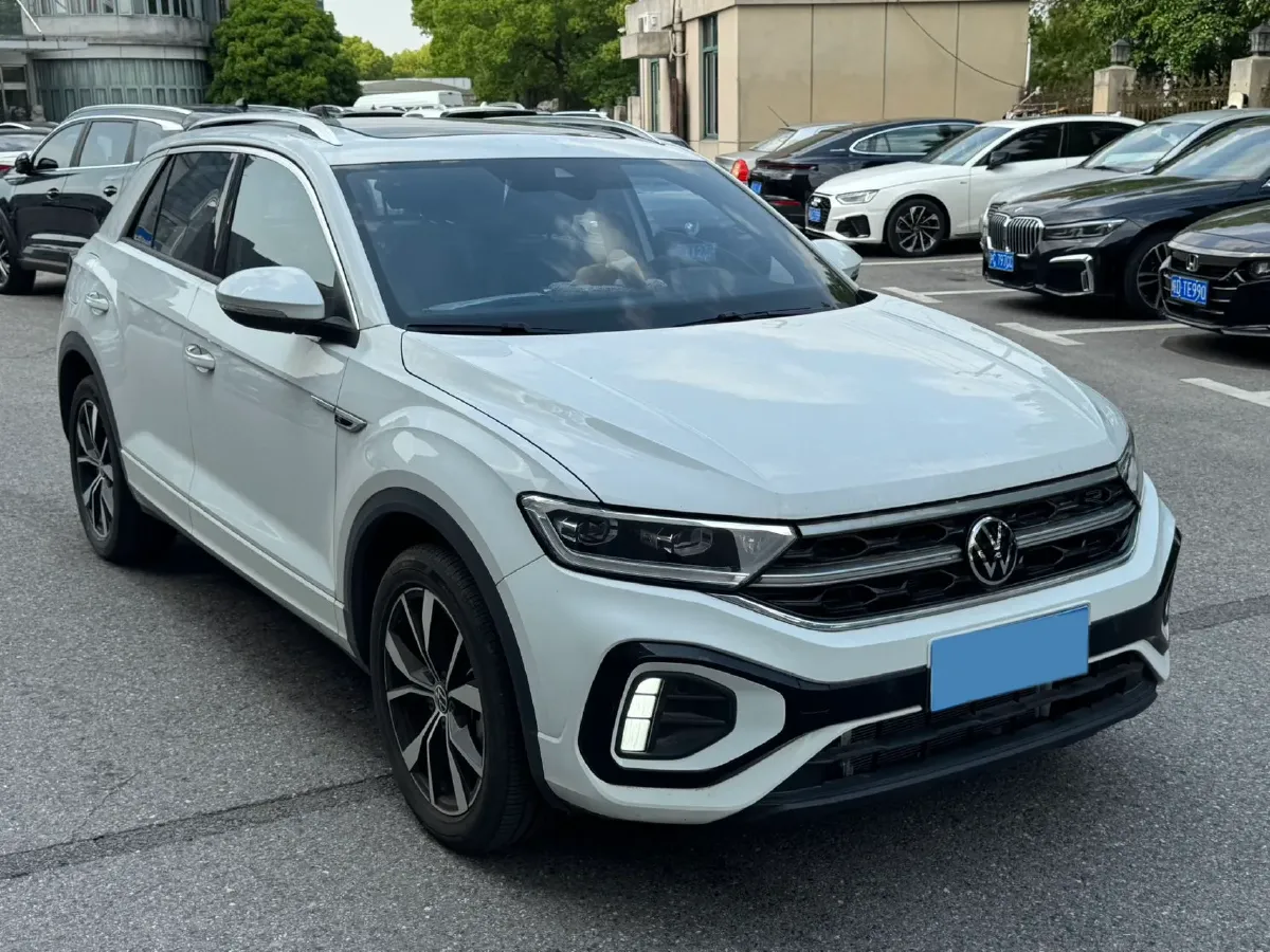 2023 Volkswagen T-Roc 1.5T 160HP L4 7DCT,autocango,china used car exporter,china ev exporter,chinese used car exporter,chinese used ev exporter