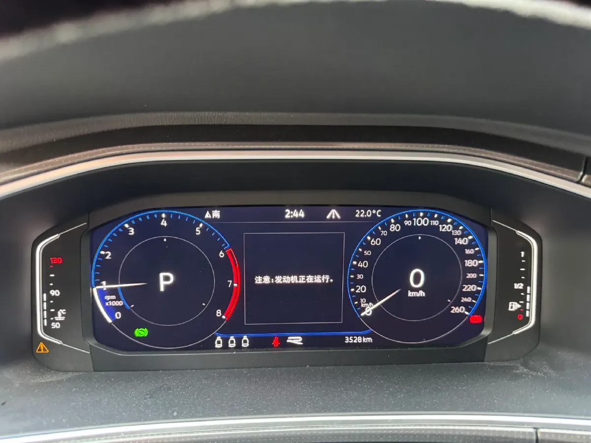 2023 Volkswagen T-Roc 1.5T 160HP L4 7DCT,autocango,china used car exporter,china ev exporter,chinese used car exporter,chinese used ev exporter