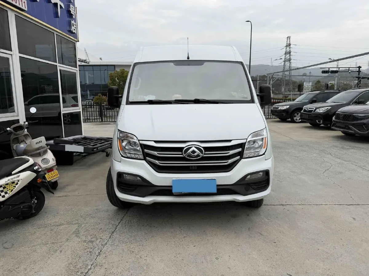 2024 MAXUS XinTu EV80 BEV 77KWH,autocango,china used car exporter,china ev exporter,chinese used car exporter,chinese used ev exporter