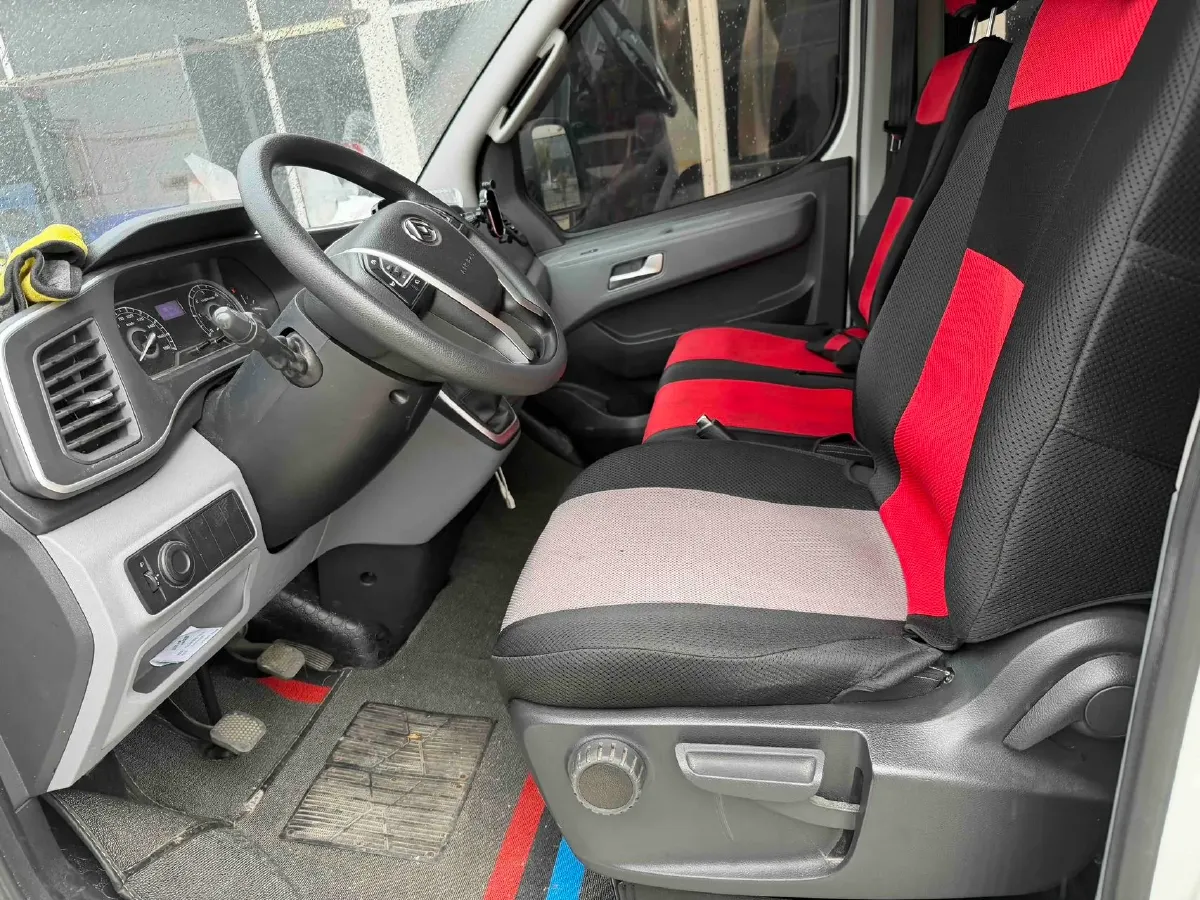 2024 MAXUS XinTu EV80 BEV 77KWH,autocango,china used car exporter,china ev exporter,chinese used car exporter,chinese used ev exporter