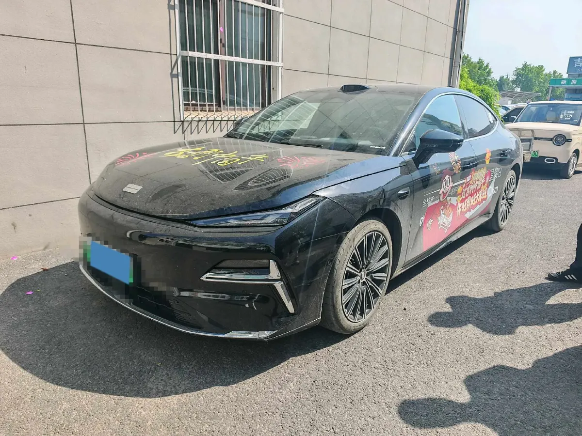 2025 Geely Galaxy Starshine 8 1.5T 163HP L4 3DHT PHEV 27.69KWH,autocango,china used car exporter,china ev exporter,chinese used car exporter,chinese used ev exporter