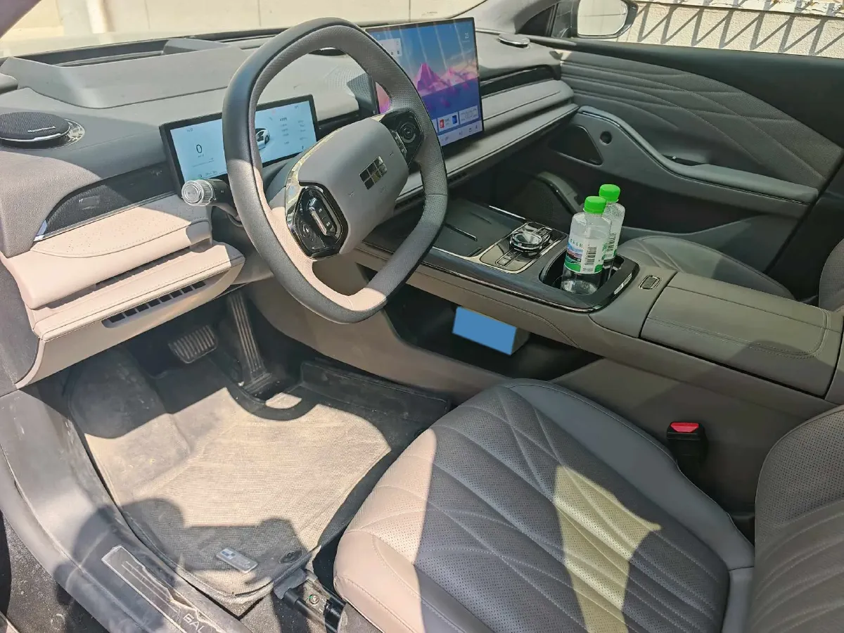 2025 Geely Galaxy Starshine 8 1.5T 163HP L4 3DHT PHEV 27.69KWH,autocango,china used car exporter,china ev exporter,chinese used car exporter,chinese used ev exporter