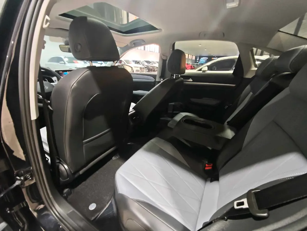 2023 Volkswagen Lavida 1.5L 110HP L4 6AT,autocango,china used car exporter,china ev exporter,chinese used car exporter,chinese used ev exporter