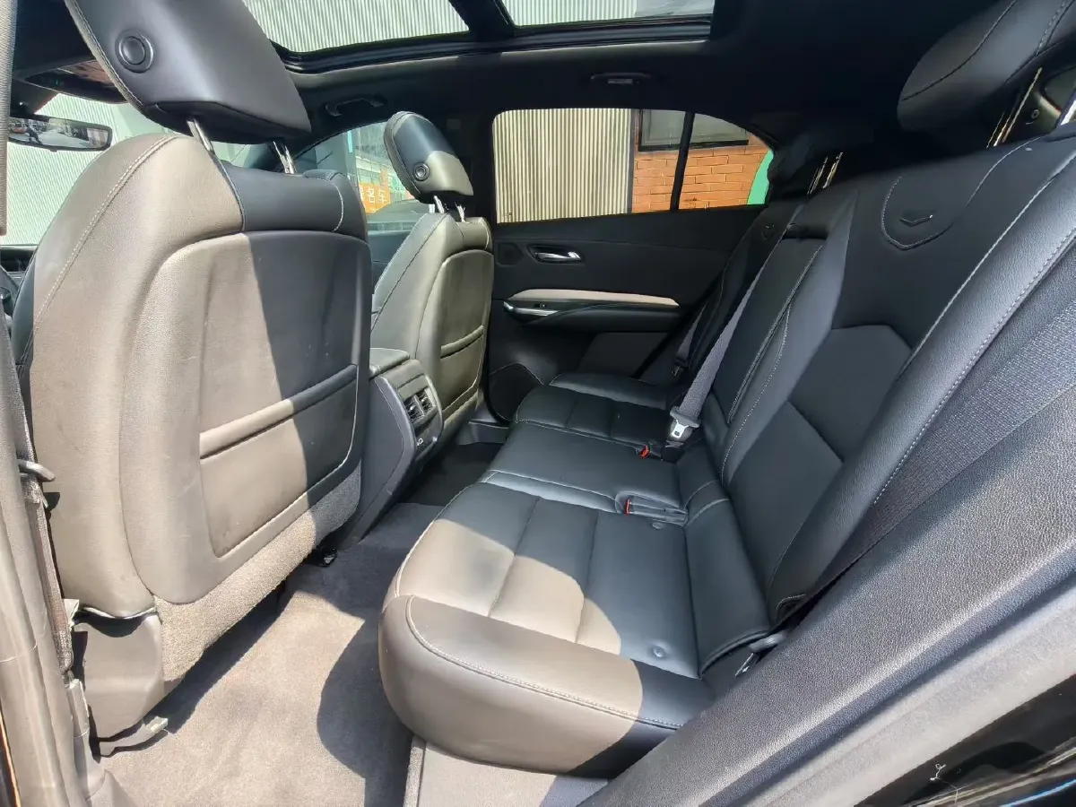 2020 Cadillac XT4 2.0T 237HP L4 9AT,autocango,china used car exporter,china ev exporter,chinese used car exporter,chinese used ev exporter