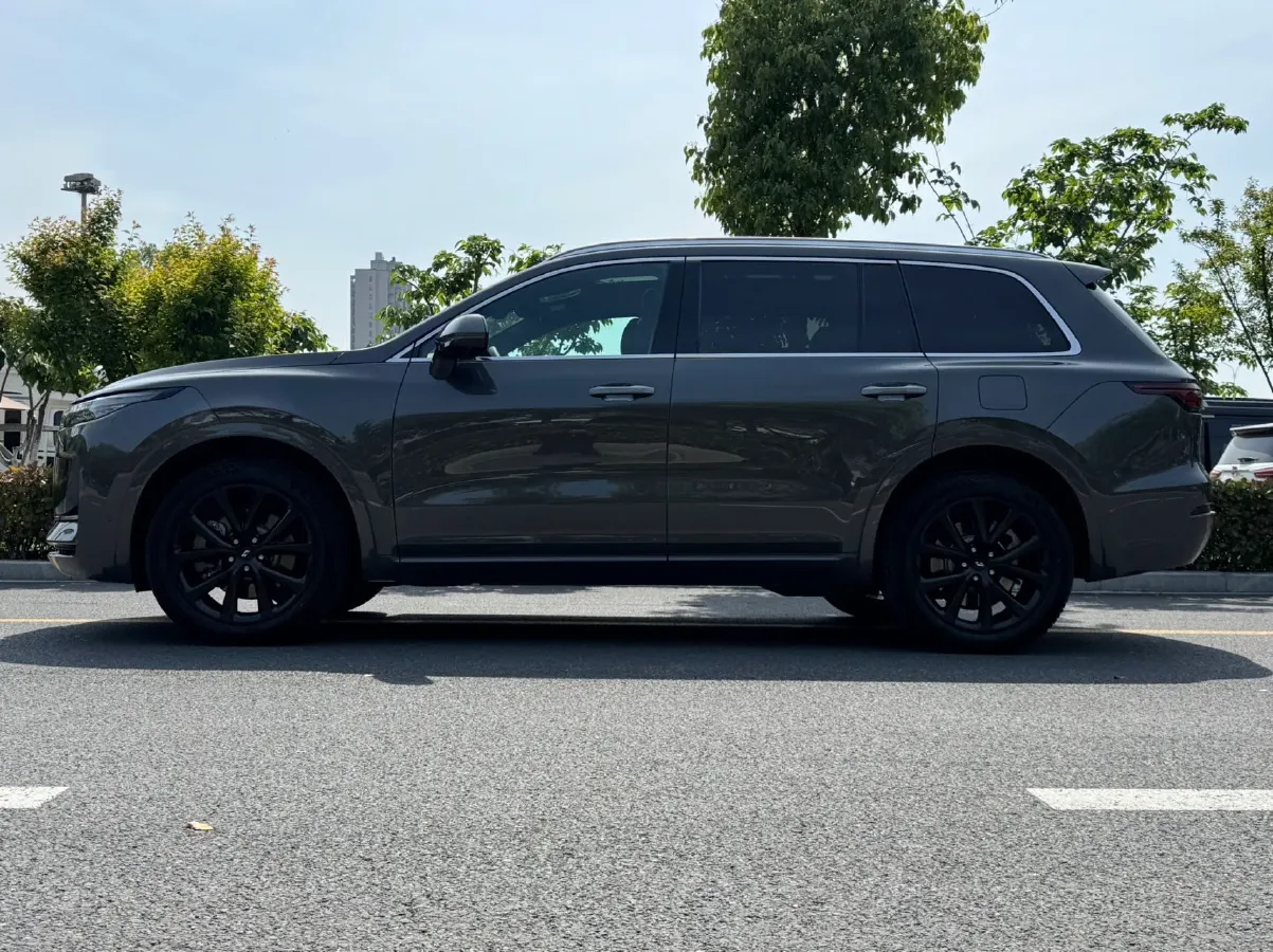 2021 Li ONE Range Extended 131HP REEV 40.5KWH,autocango,china used car exporter,china ev exporter,chinese used car exporter,chinese used ev exporter