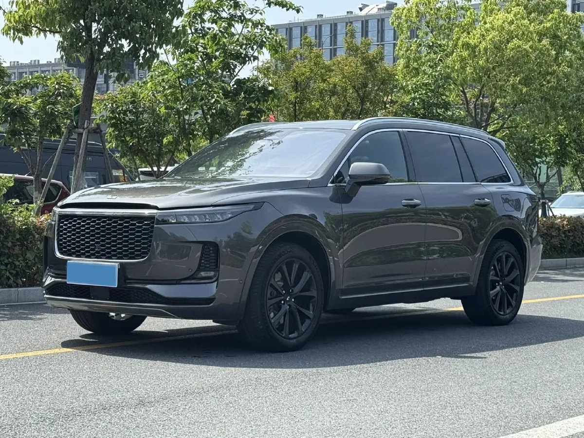 2021 Li ONE Range Extended 131HP REEV 40.5KWH,autocango,china used car exporter,china ev exporter,chinese used car exporter,chinese used ev exporter