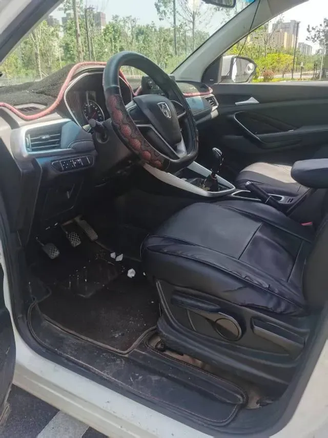 2018 BaoJun 530 1.5T 150HP L4 6MT,autocango,china used car exporter,china ev exporter,chinese used car exporter,chinese used ev exporter