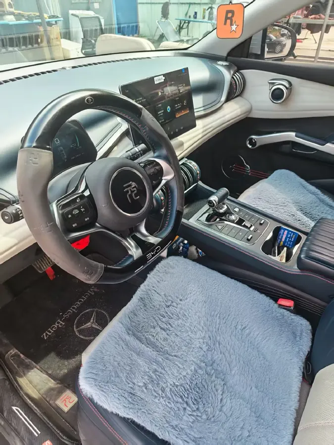 2022 Hycan Z03 BEV 64.23KWH,autocango,china used car exporter,china ev exporter,chinese used car exporter,chinese used ev exporter