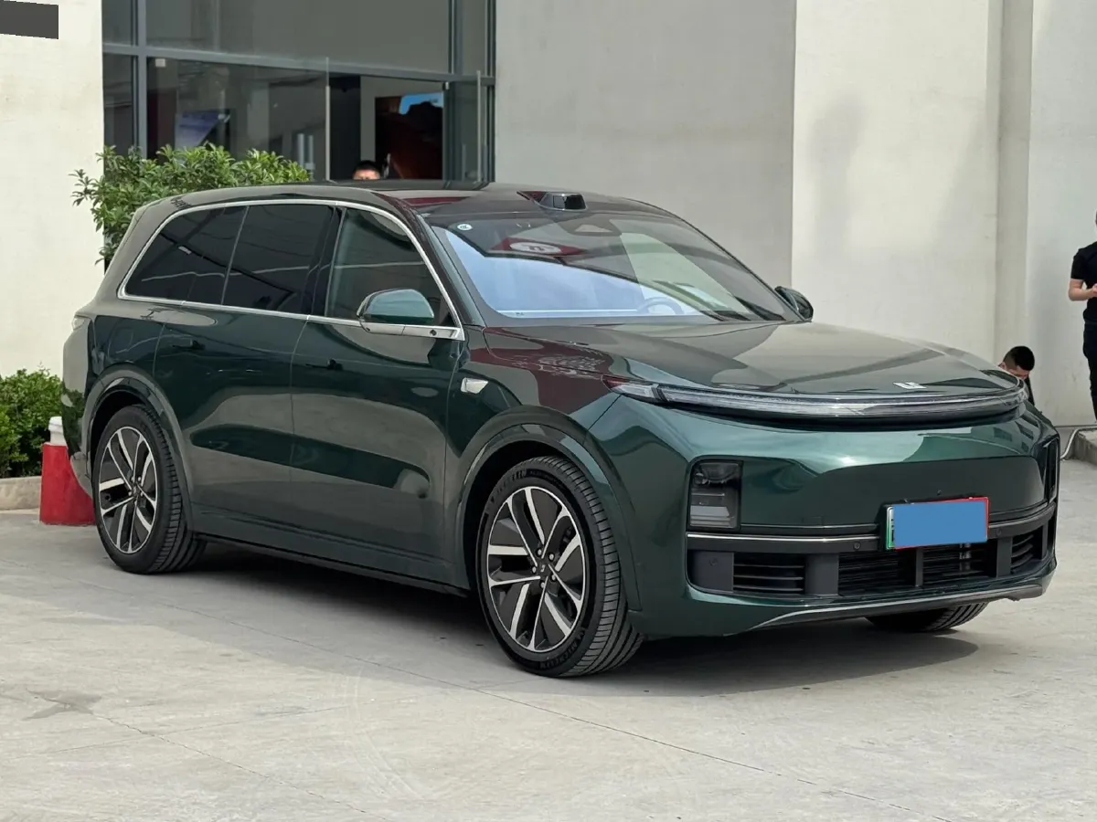 2024 Li L9 Range Extended 154HP REEV 52.3KWH,autocango,china used car exporter,china ev exporter,chinese used car exporter,chinese used ev exporter